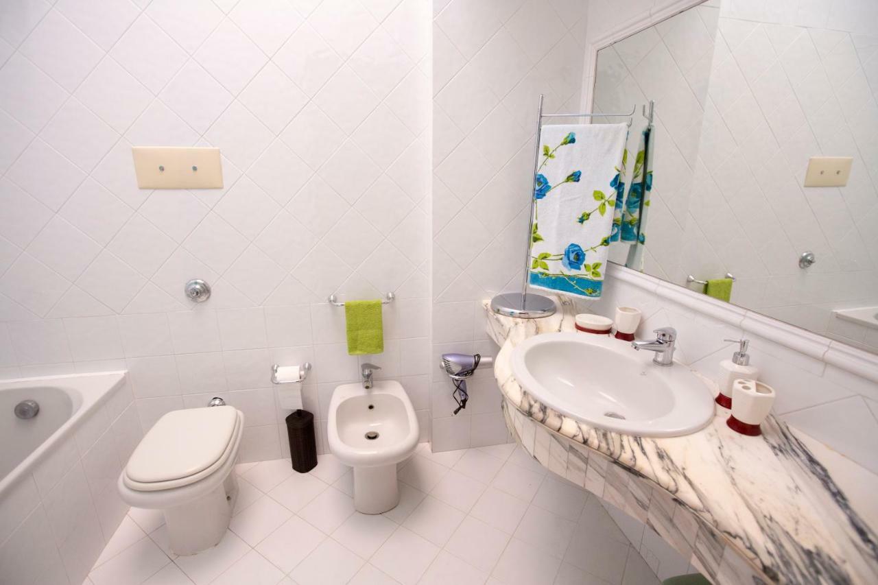Mia Guesthouse 切法卢 外观 照片