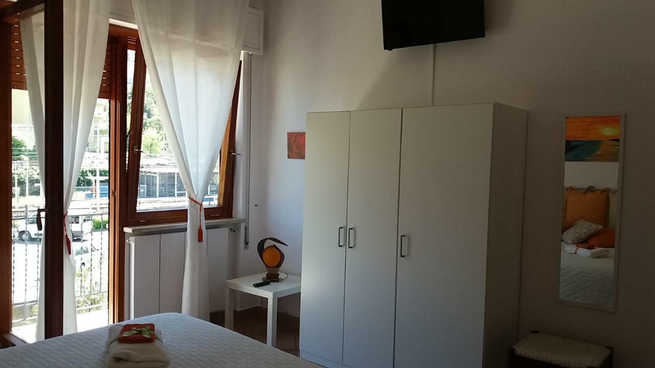 Mia Guesthouse 切法卢 外观 照片